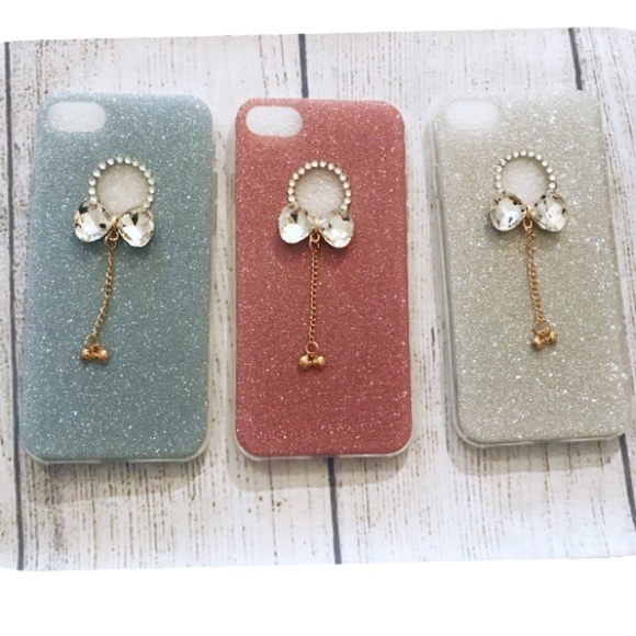 Accessories - 🛍SALE🛍 IPhone 7 Luxury Crystal Bow Glitter Case